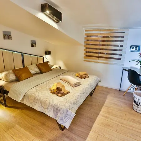 Apartman Ante * Salona