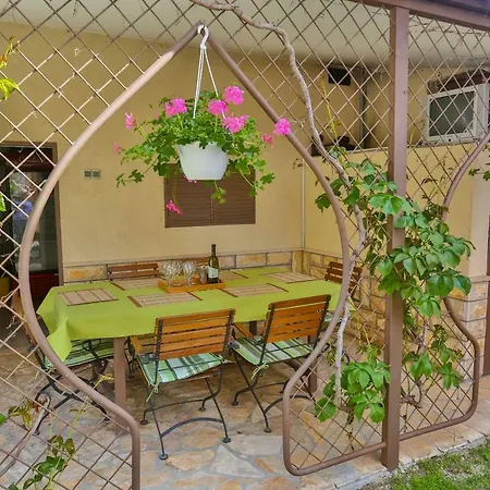 Apartman Ante Solin